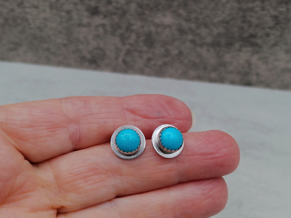 ES-195 American Mined (Arizona) Turquoise Post Earrings ES-195 American Mined (Arizona) Turquoise Post Earrings