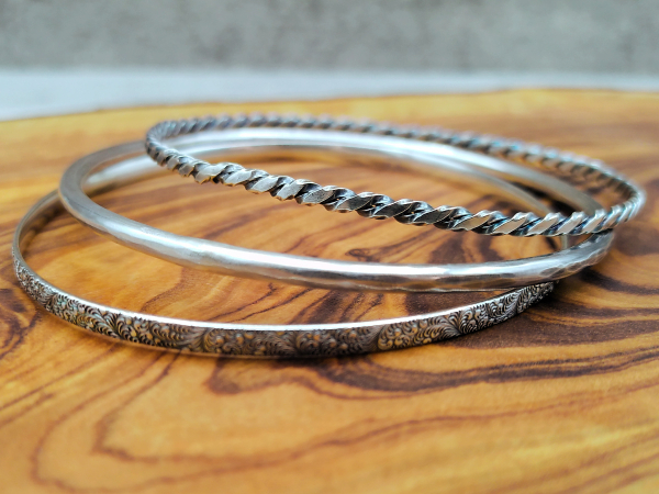 BS-60 Set of 3 Sterling Silver Bangles BS-60 Set of 3 Sterling Silver Bangles