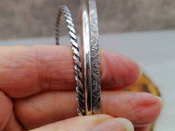 BS-60 Set of 3 Sterling Silver Bangles BS-60 Set of 3 Sterling Silver Bangles