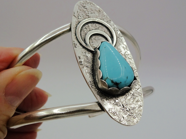 BS-19 Campitos Turquoise and Sterling Silver Split Wire Cuff