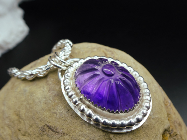 NS-40 Carved Amethyst Sterling Silver Necklace