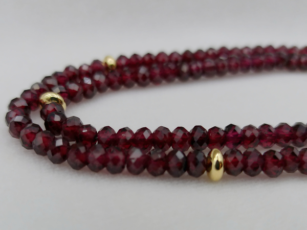 NG-6 Garnet and Gold Necklace and Earrings Set