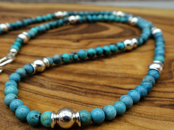 NS-127 Yungai Turquoise Necklace with Shiny Sterling Silver Beads