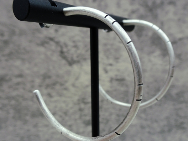 ES-189 Line Textured Sterling Silver Post-Style Hoops
