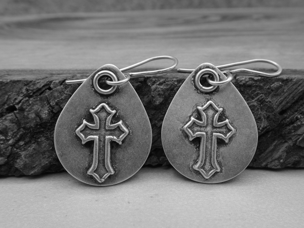 ES-190 Carved Cross Sterling Silver Earrings