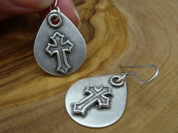 ES-190 Carved Cross Sterling Silver Earrings