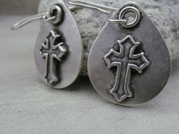 ES-190 Carved Cross Sterling Silver Earrings