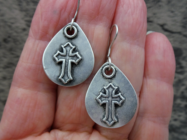 ES-190 Carved Cross Sterling Silver Earrings