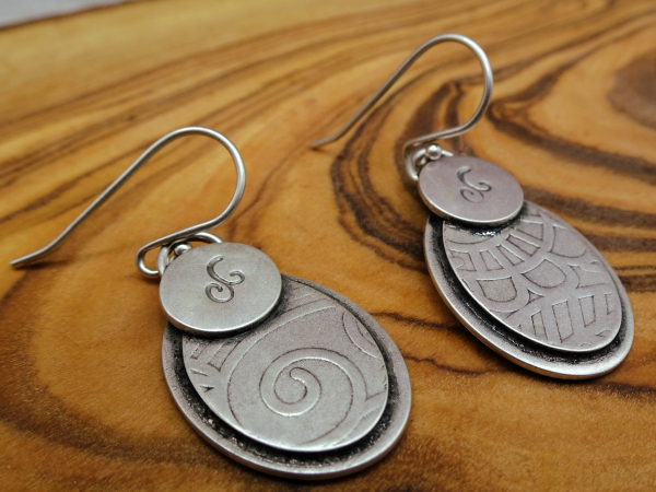 ES-161 Sterling Silver Layered and Textured Oval Earrings