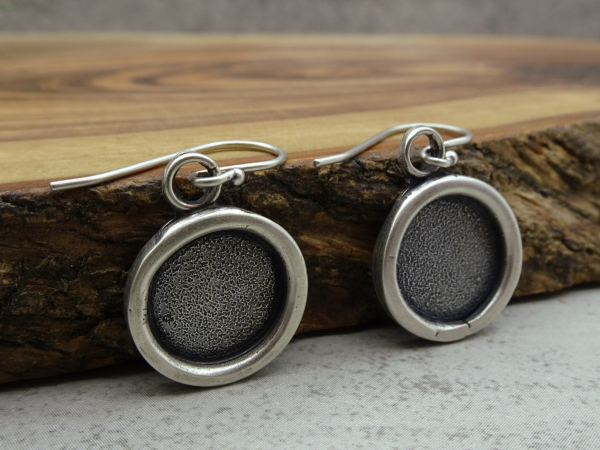 ES-131 Sterling Silver Textured Circles Earrings