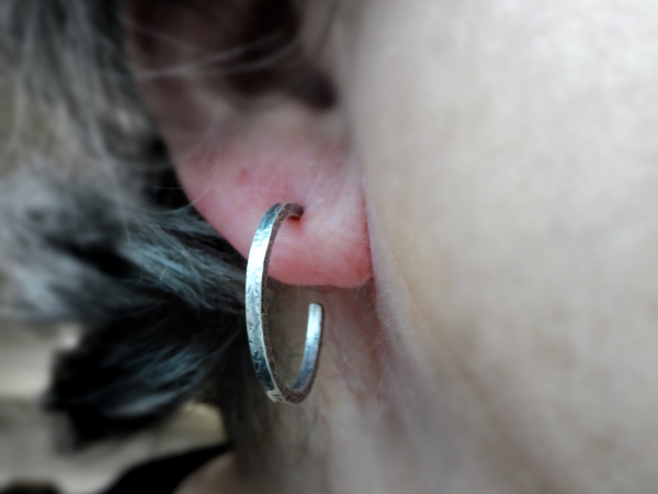 ES-184 Textured Sterling Silver Post-Style Hoops