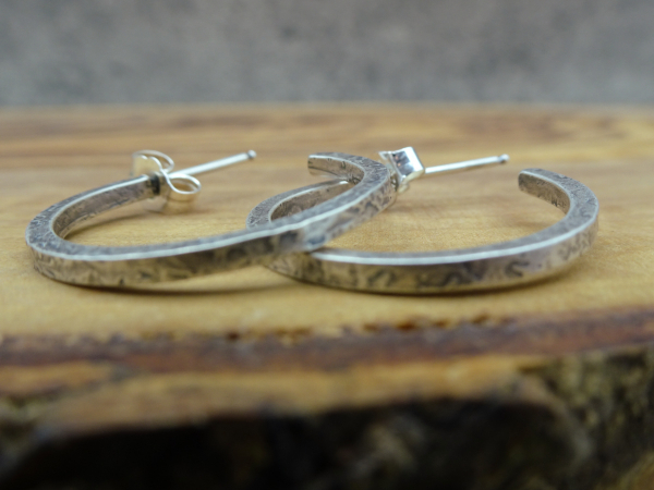 ES-184 Textured Sterling Silver Post-Style Hoops