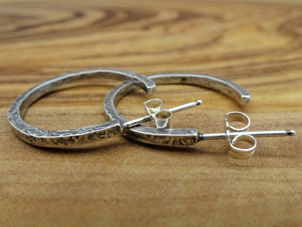 ES-184 Textured Sterling Silver Post-Style Hoops