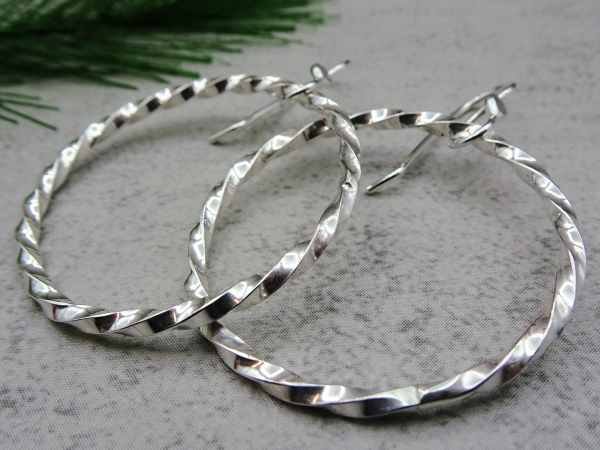 ES-172 Twisted Sterling Silver Hoops - Shiny