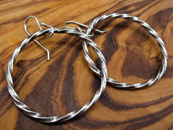 ES-173 Twisted Sterling Silver Hoops - Oxidized