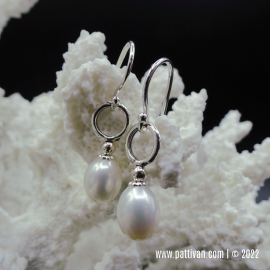ES-64 Sterling Silver Pearl Drop Earrings
