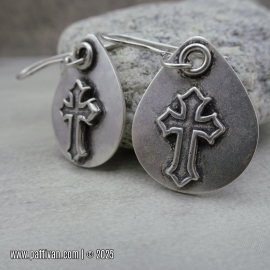 ES-190 Carved Cross Sterling Silver Earrings ES-190 Carved Cross Sterling Silver Earrings