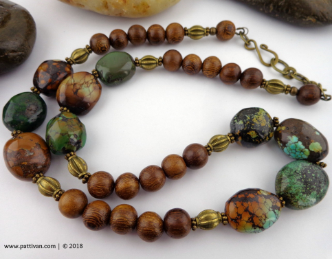 Hubei Turquoise and Wood Beads Necklace
