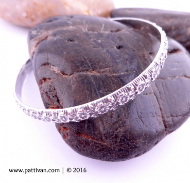 Flower Pattern Sterling Silver Bangle