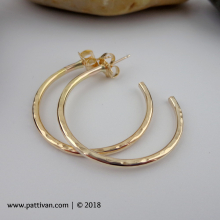 faceted_gold_hoop_earrings_by_patti_vanderbloemen-1.jpg