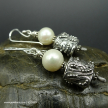 pearls_and_antiqued_silver_earrings_by_patti_vanderbloemen-4.jpg