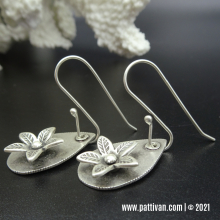 sterling_silver_3d_flower_earrings-patti_vanderbloemen-4.jpg