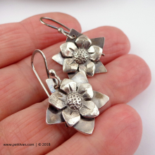 sterling_silver_flower_earrings_by_patti_vanderbloemen-6.jpg