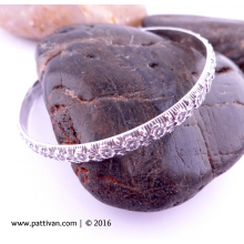 sterling_silver_flower_pattern_bangle_by_patti_vanderbloemen-3.jpg