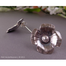 sterling_silver_flower_post_earrings_by_patti_vanderbloemen-2.jpg