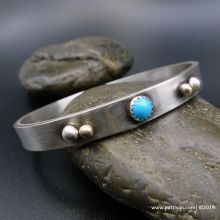 turquoise_gold_and_sterling_bangle_by_patti_vanderbloemen-2.jpg