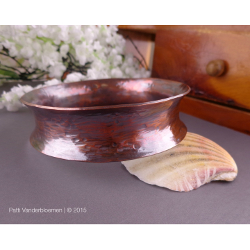 Anticlassic Copper Bangle