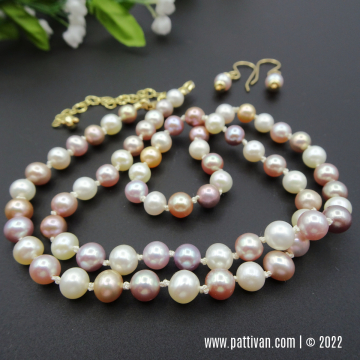 Cultured FW Pearls Necklace and Earrings