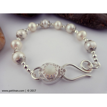 Freshwater Pearls and SS Bracelet
