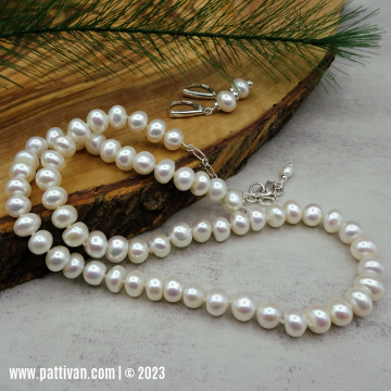 Hand Knotted FW Pearl Necklace and Earrings