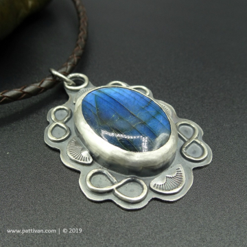 Labradorite and Sterling Silver Pendant Necklace