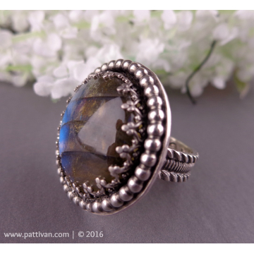 Labradorite and Sterling Silver Ring