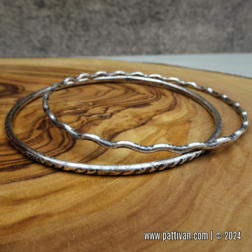Set of 2 Sterling Silver Bangles