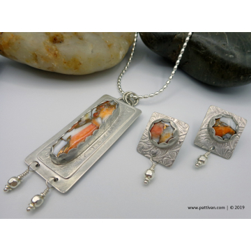 Spiny Oyster and Sterling Silver Set