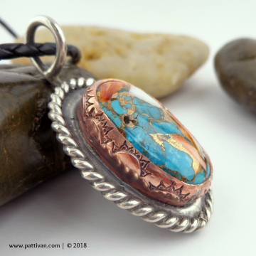 Spiny Oyster Turquoise Necklace