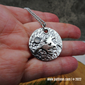 SS Horse Pendant with Rainbow Moonstone