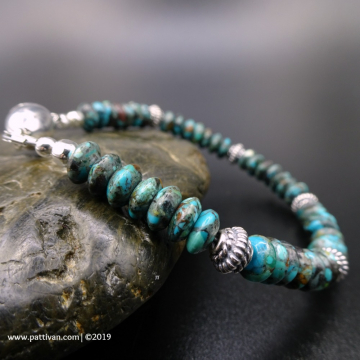 Turquoise and Sterling Silver Bracelet with Magnetic Closure